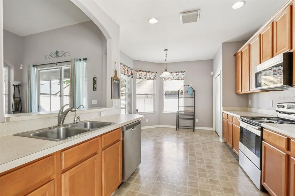 Photo of 7924 Moccasin Trail Drive, Riverview, FL 33578 (MLS # TB8438086)