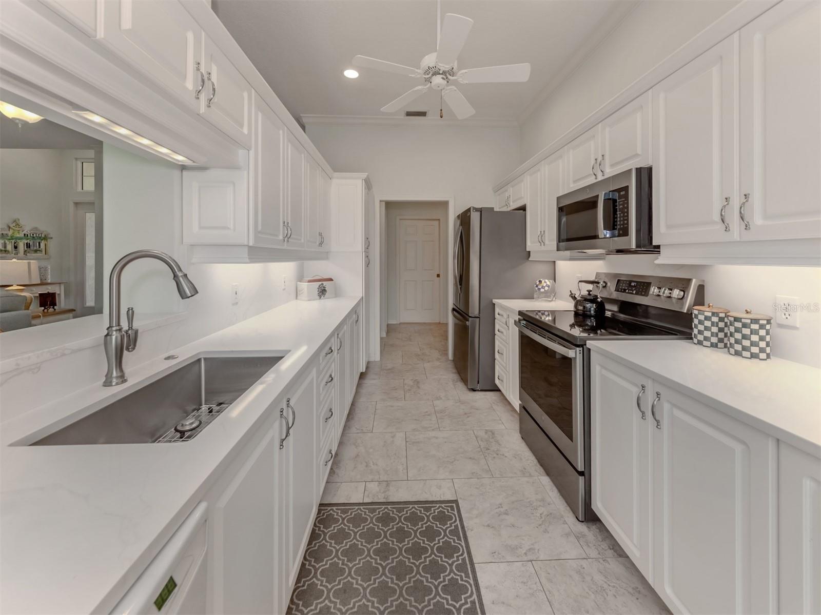 VENICE GOLF & COUNTRY CLUB - Residential