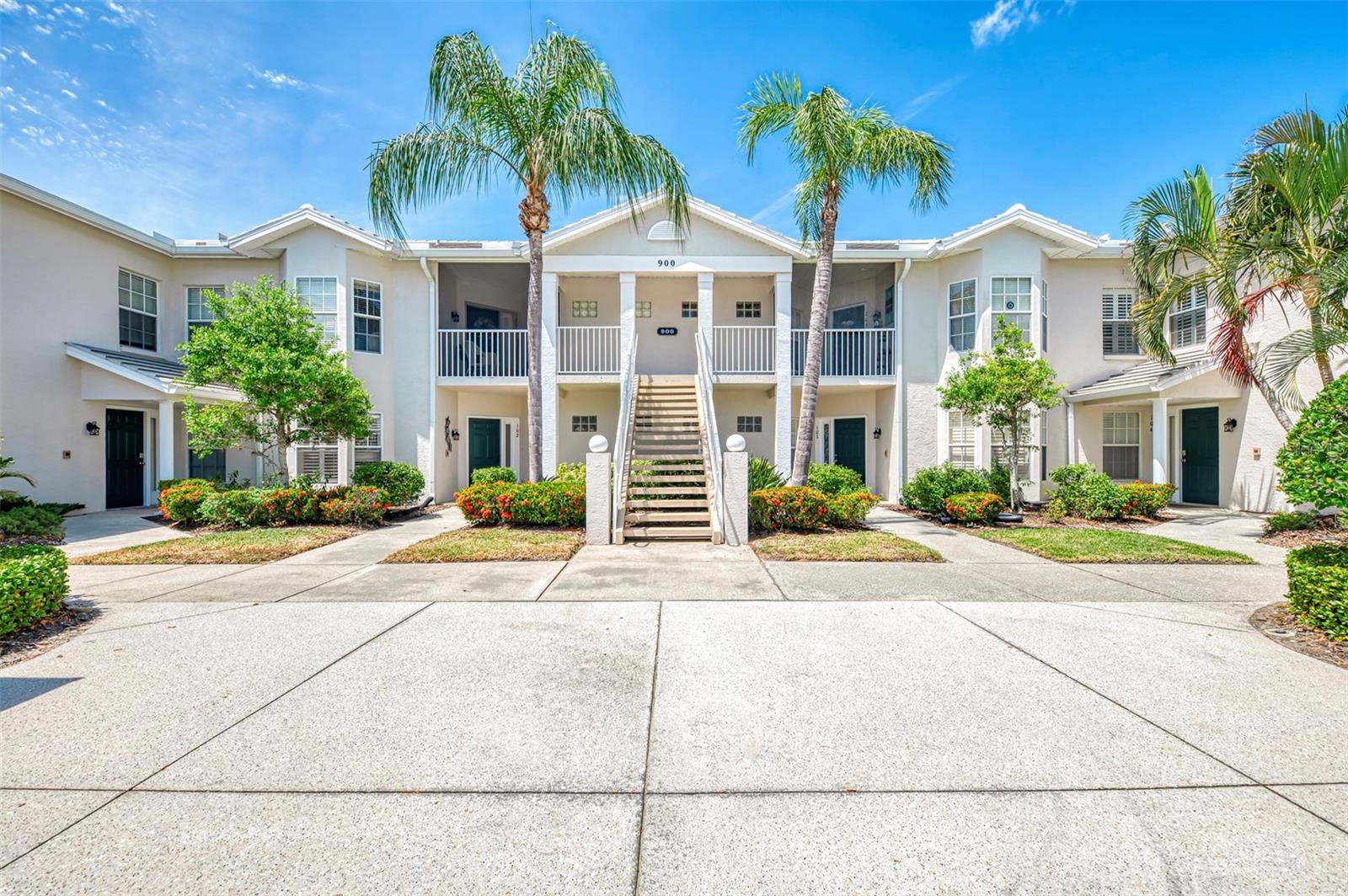 WEST LAKE GARDENS ST ANDREWS PARK - Residential