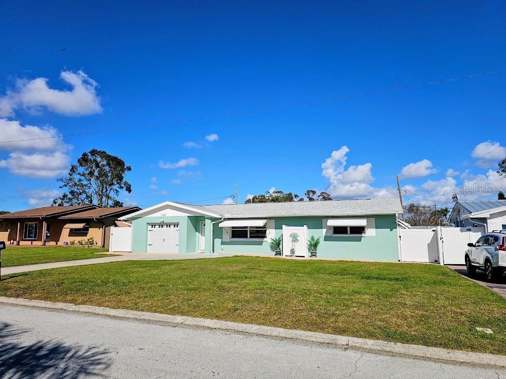 RIDGEWOOD GROVES - Residential