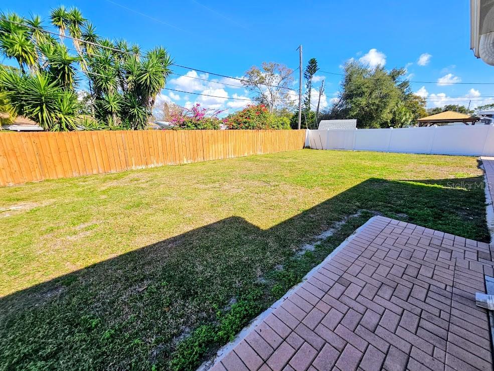 RIDGEWOOD GROVES - Residential