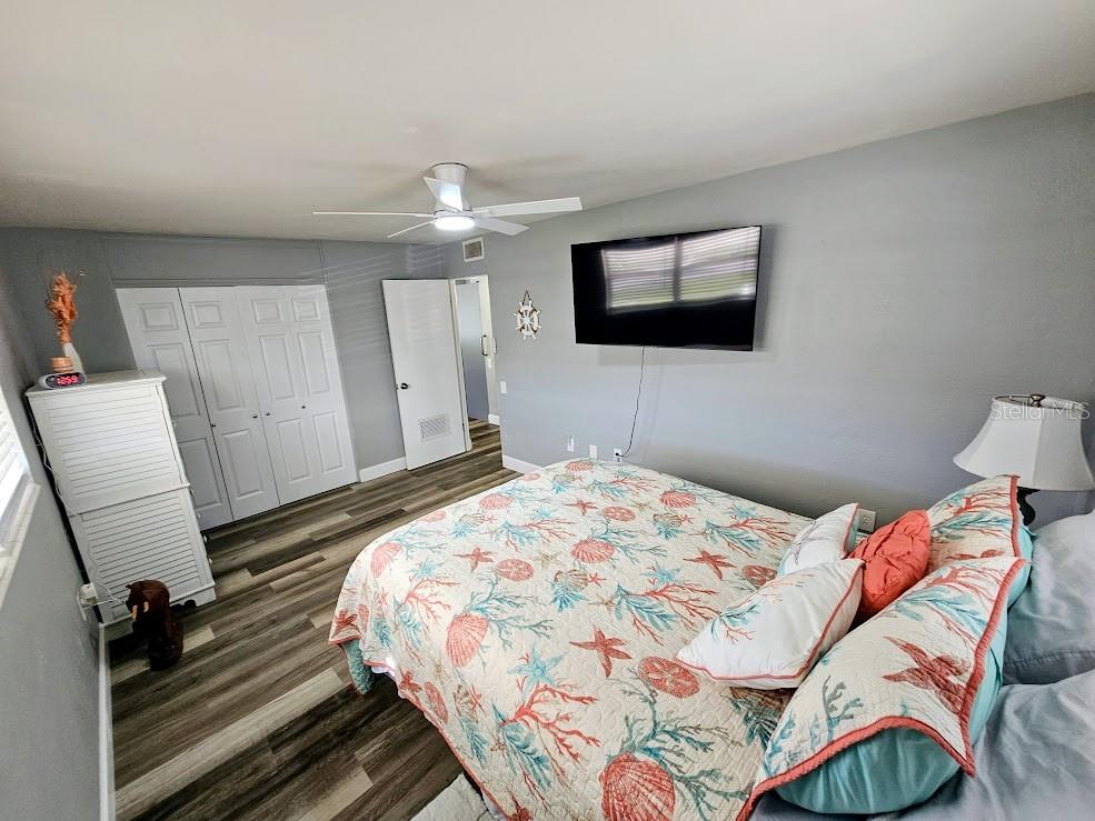 RIDGEWOOD GROVES - Residential