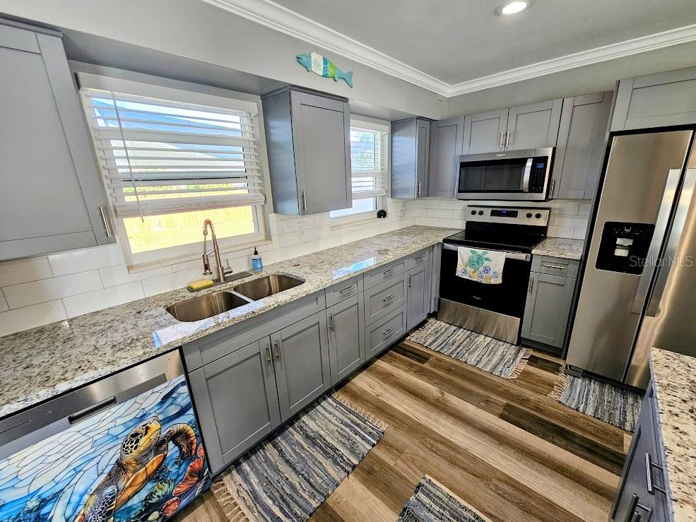 RIDGEWOOD GROVES - Residential