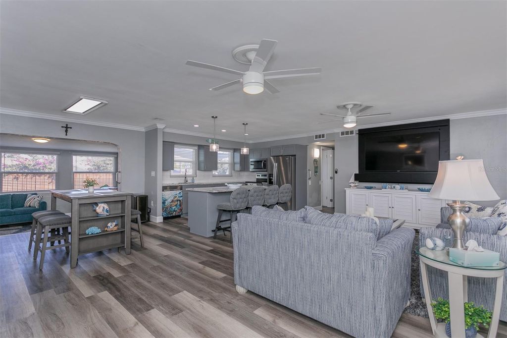 Photo of 11381 70th Terrace, Seminole, FL 33772 (MLS # TB8463459)