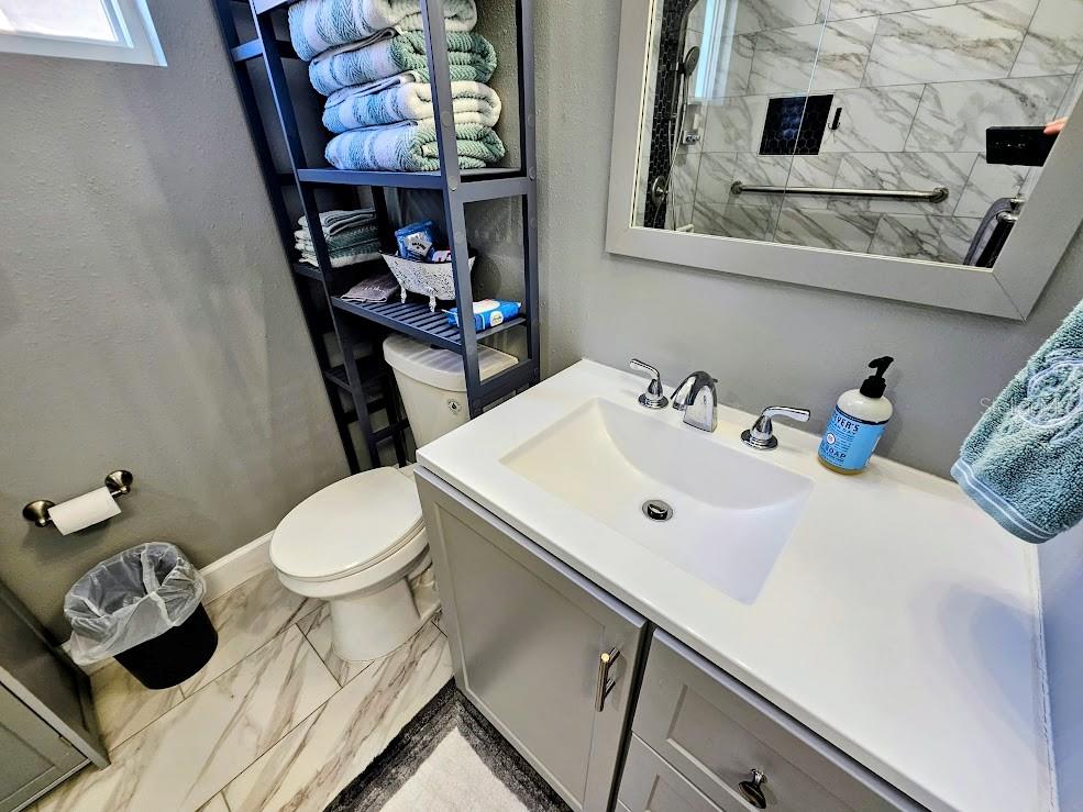 RIDGEWOOD GROVES - Residential