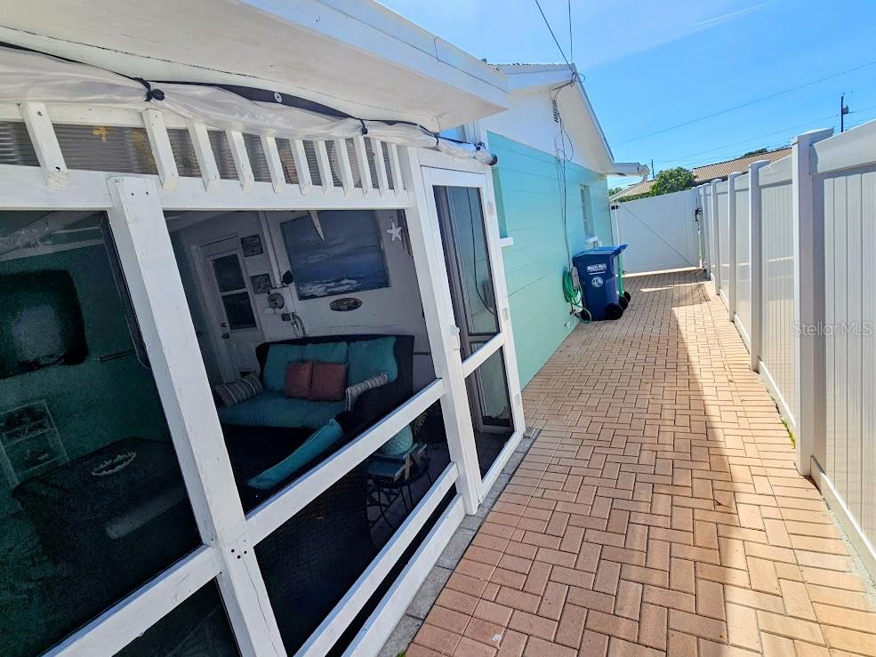 RIDGEWOOD GROVES - Residential