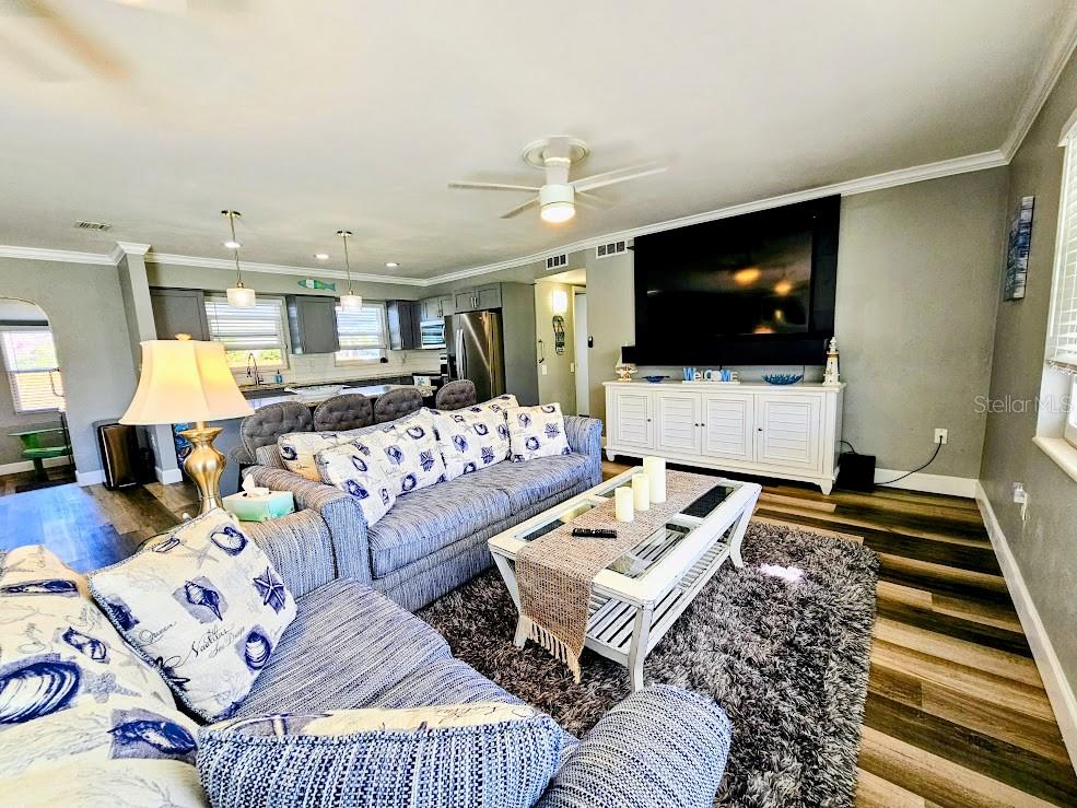 RIDGEWOOD GROVES - Residential