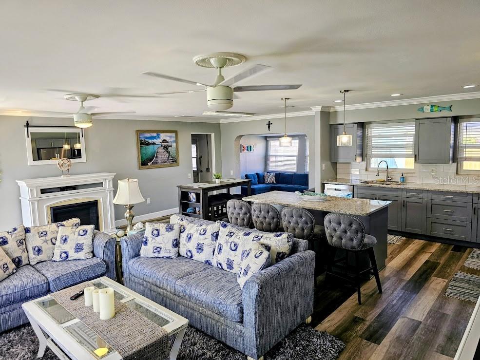 RIDGEWOOD GROVES - Residential