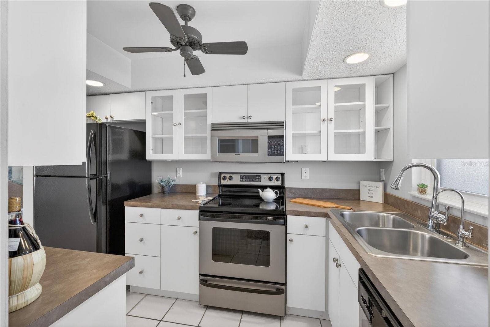 SEA CASTLE CONDO - Residential