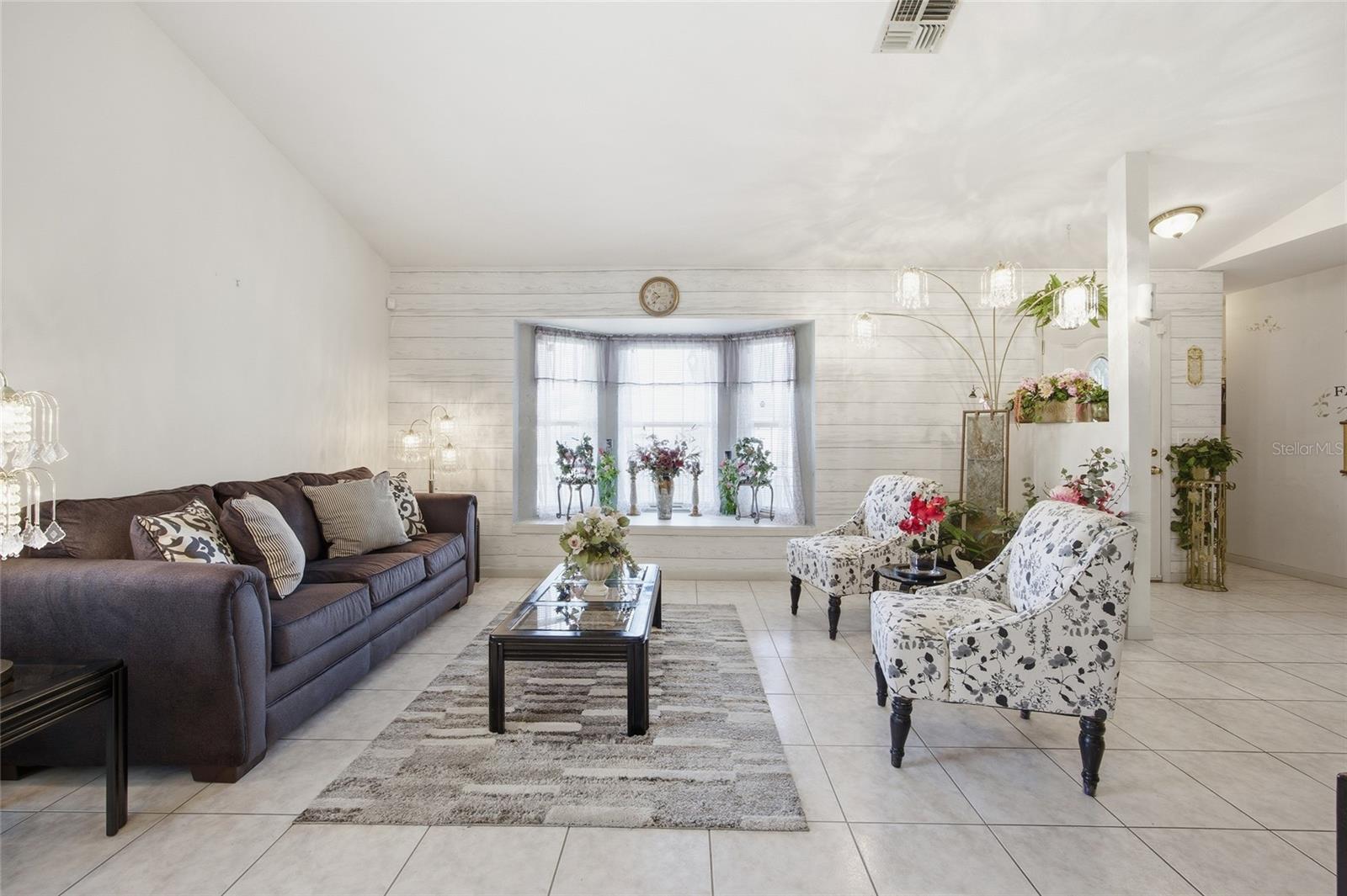 SILVER SPGS SHORES UN 10 - Residential