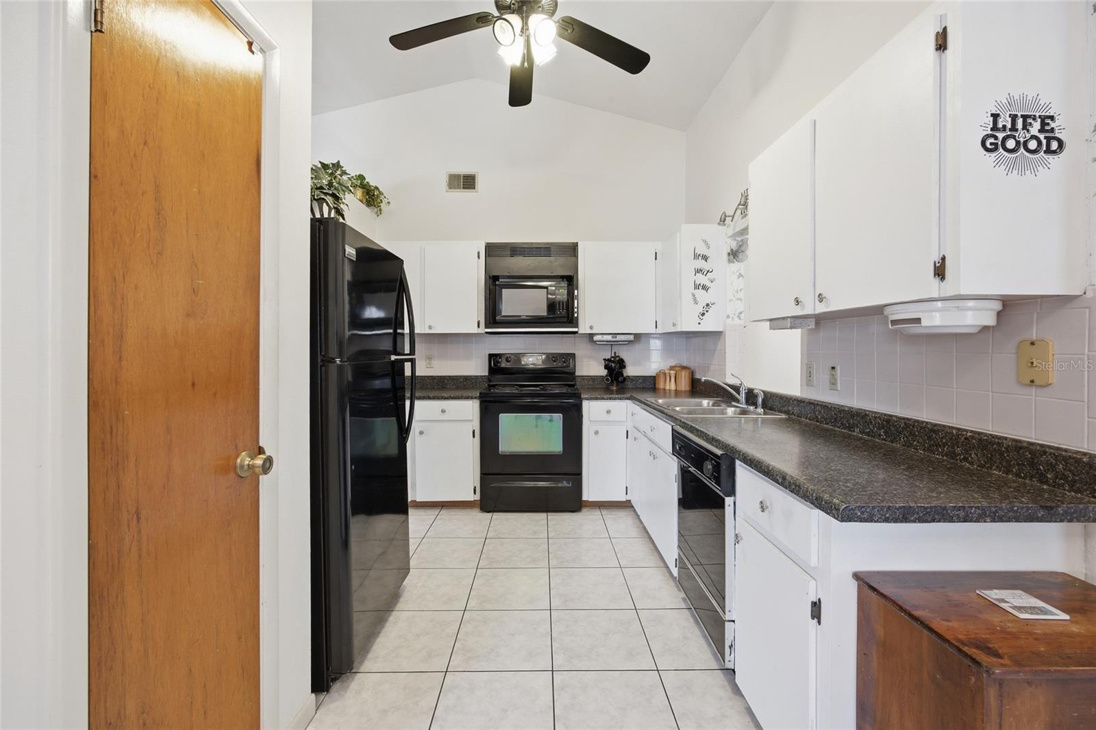 SILVER SPGS SHORES UN 10 - Residential