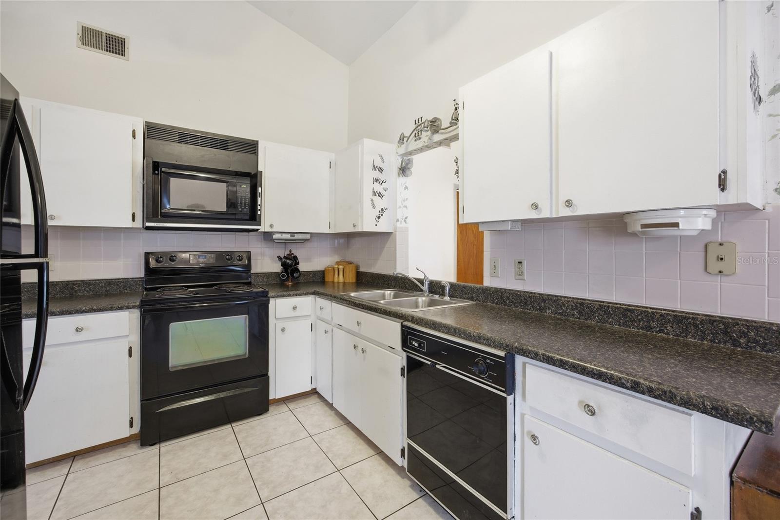 SILVER SPGS SHORES UN 10 - Residential