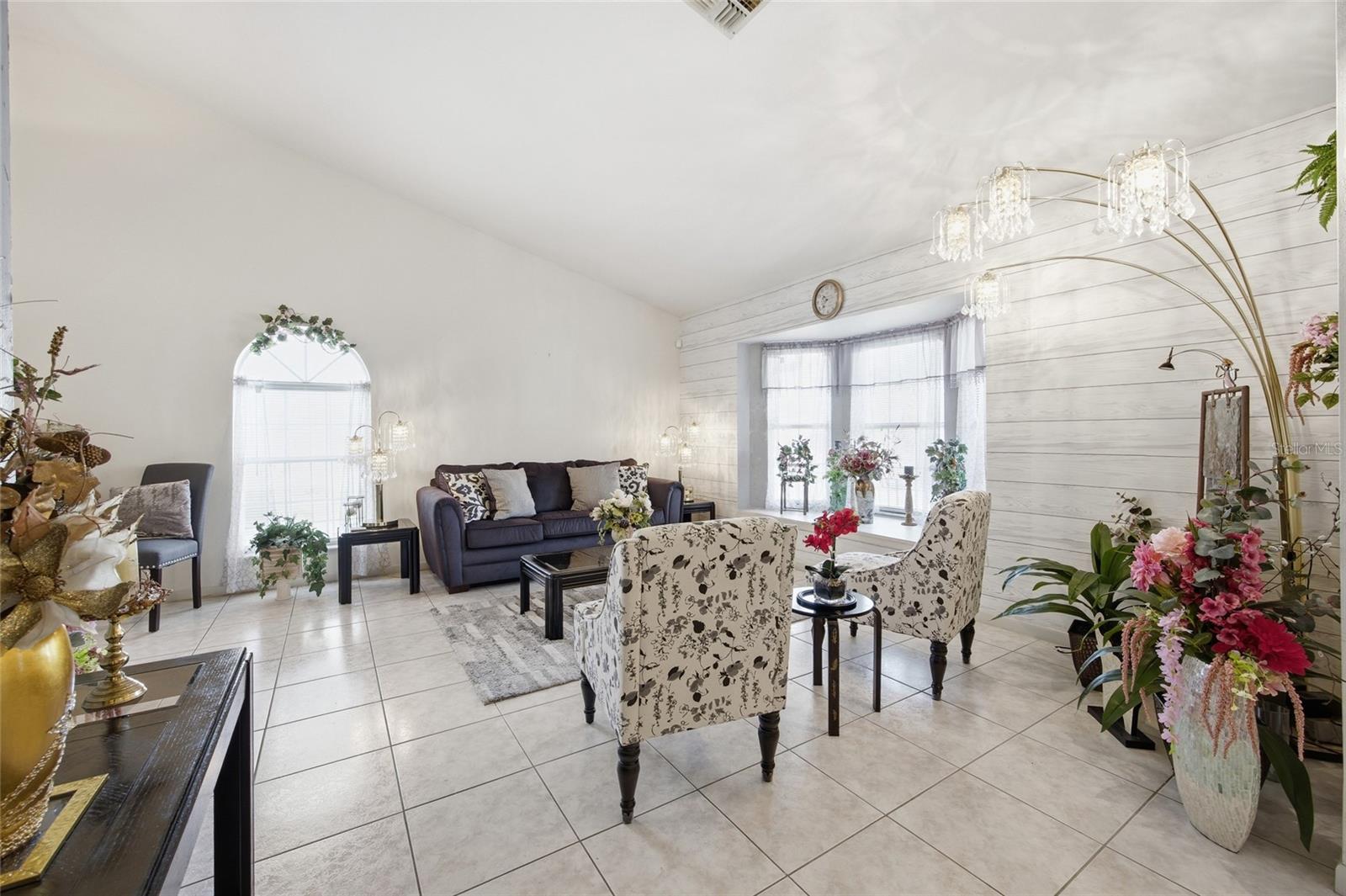 SILVER SPGS SHORES UN 10 - Residential