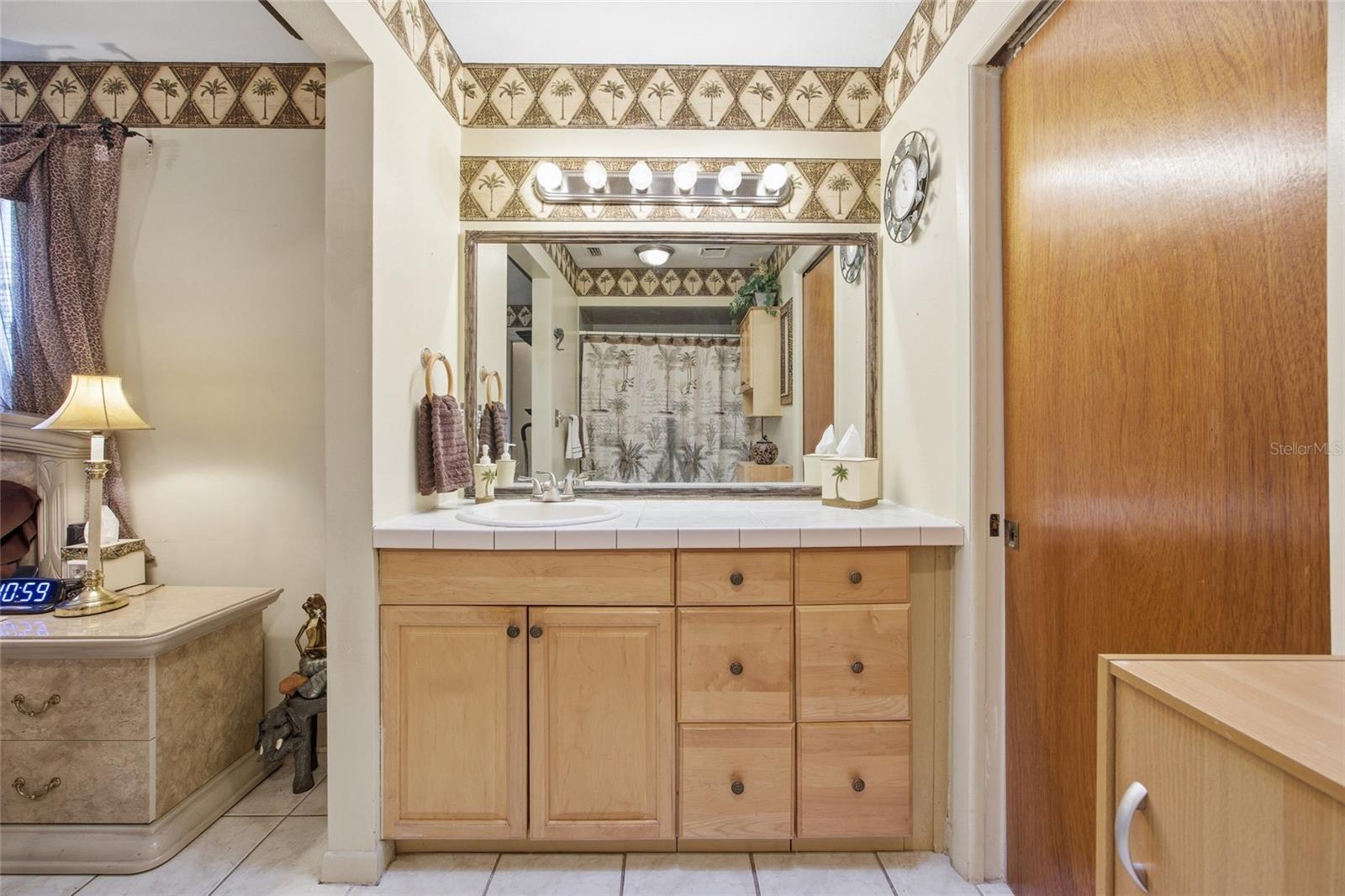 SILVER SPGS SHORES UN 10 - Residential