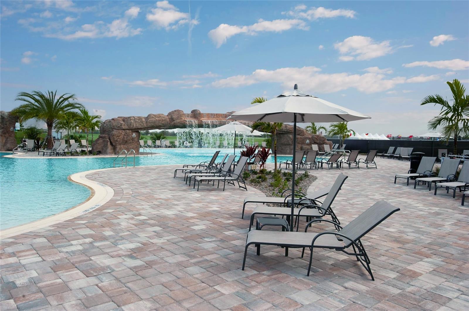 LAKEWOOD NATIONAL - Residential