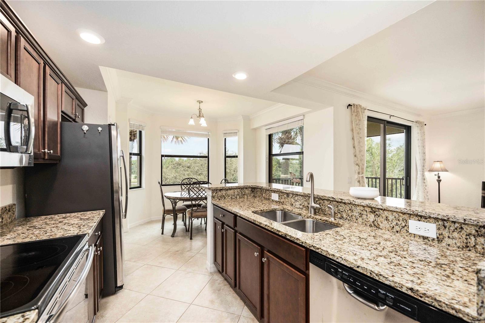 LAKEWOOD NATIONAL - Residential