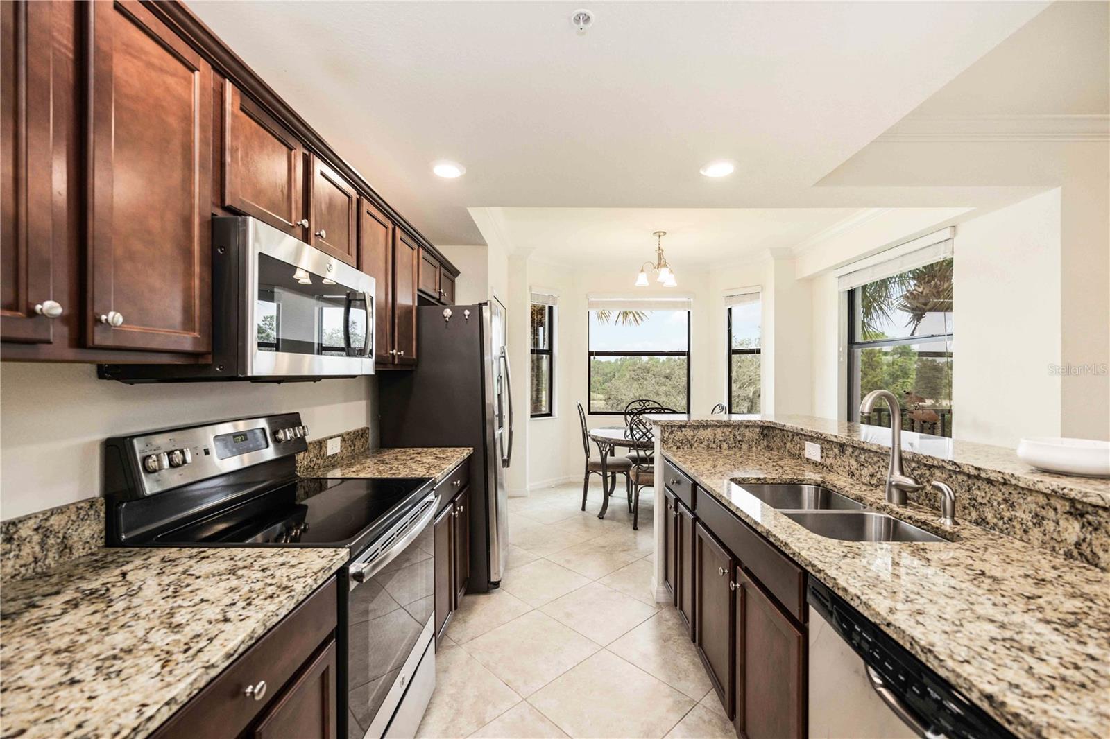 LAKEWOOD NATIONAL - Residential