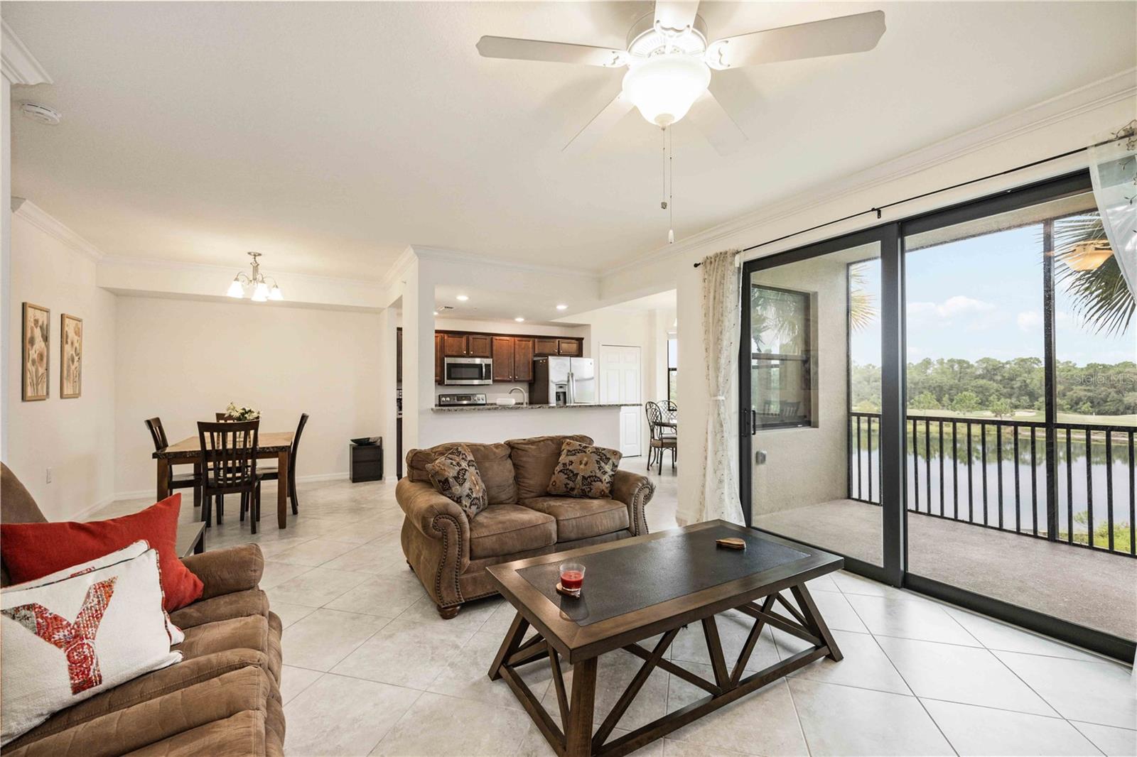 LAKEWOOD NATIONAL - Residential