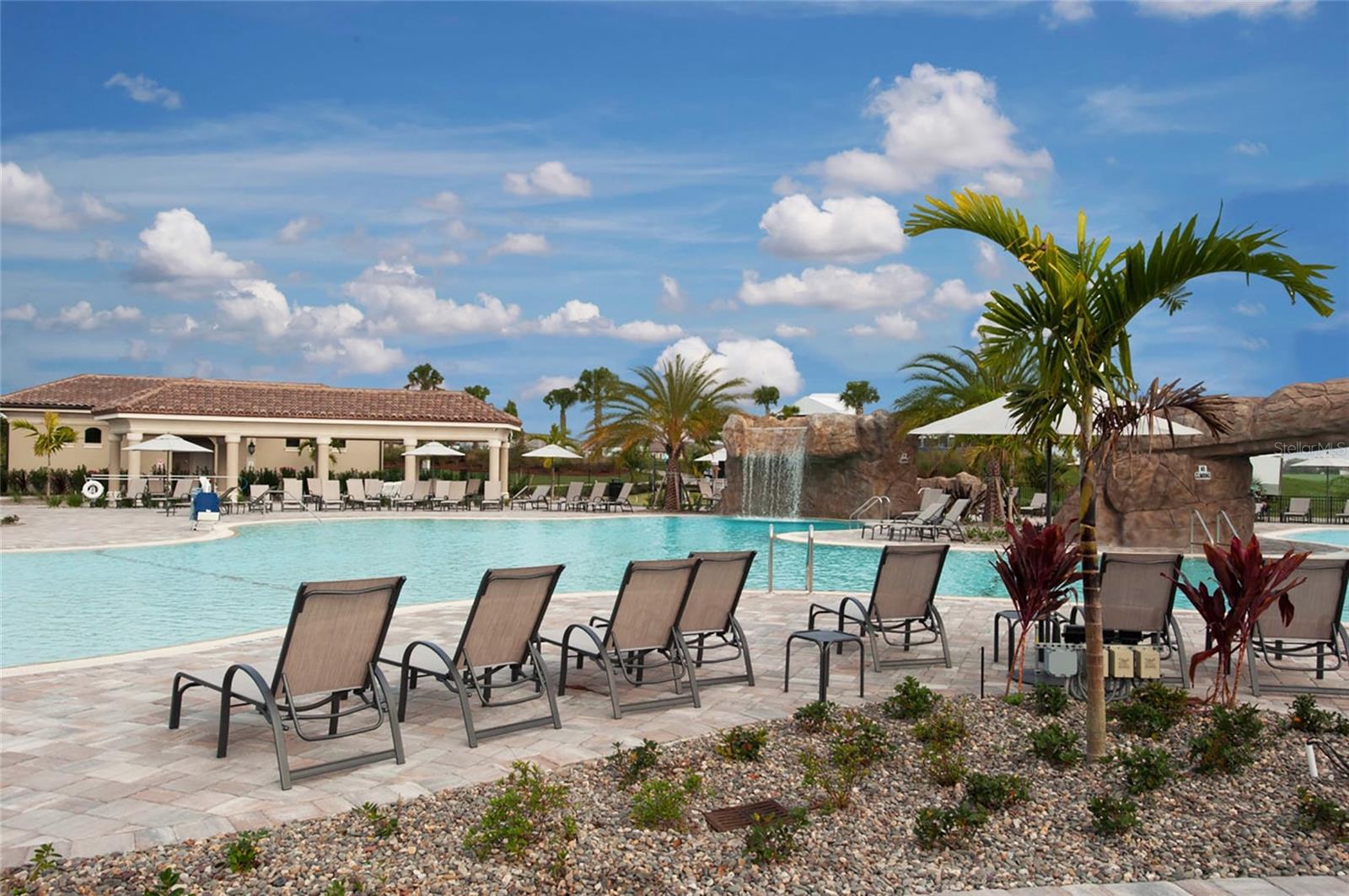 LAKEWOOD NATIONAL - Residential