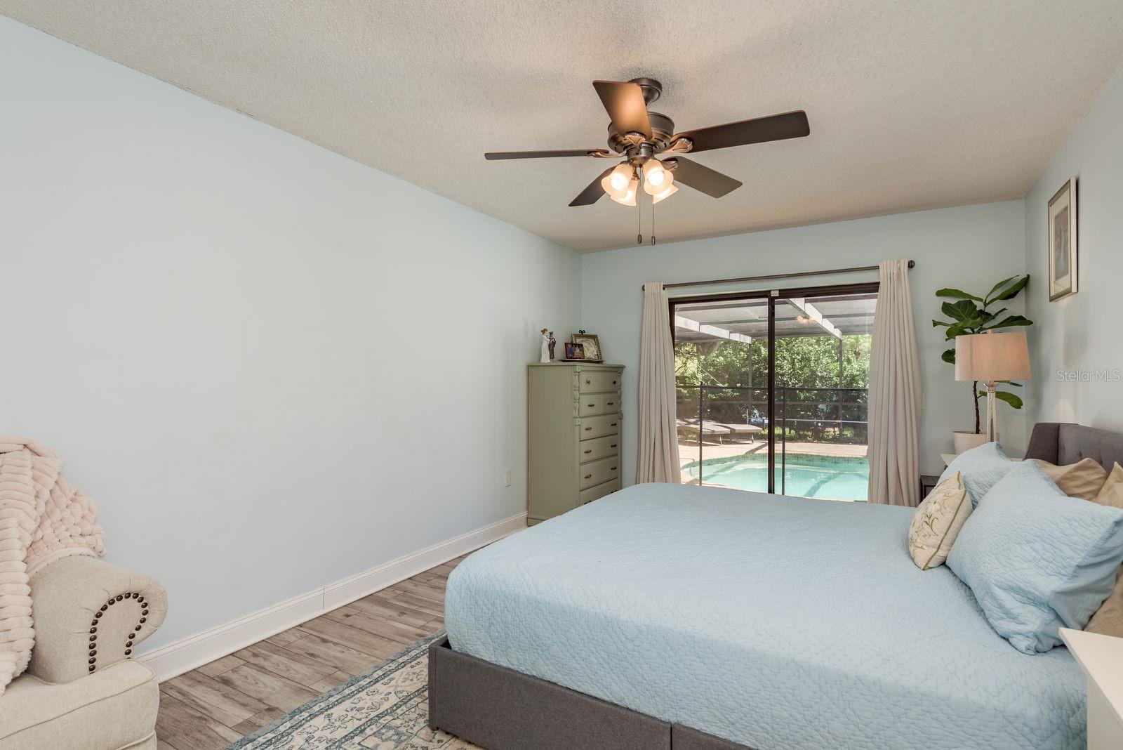 LAKE VALENCIA UNIT ONE - Residential