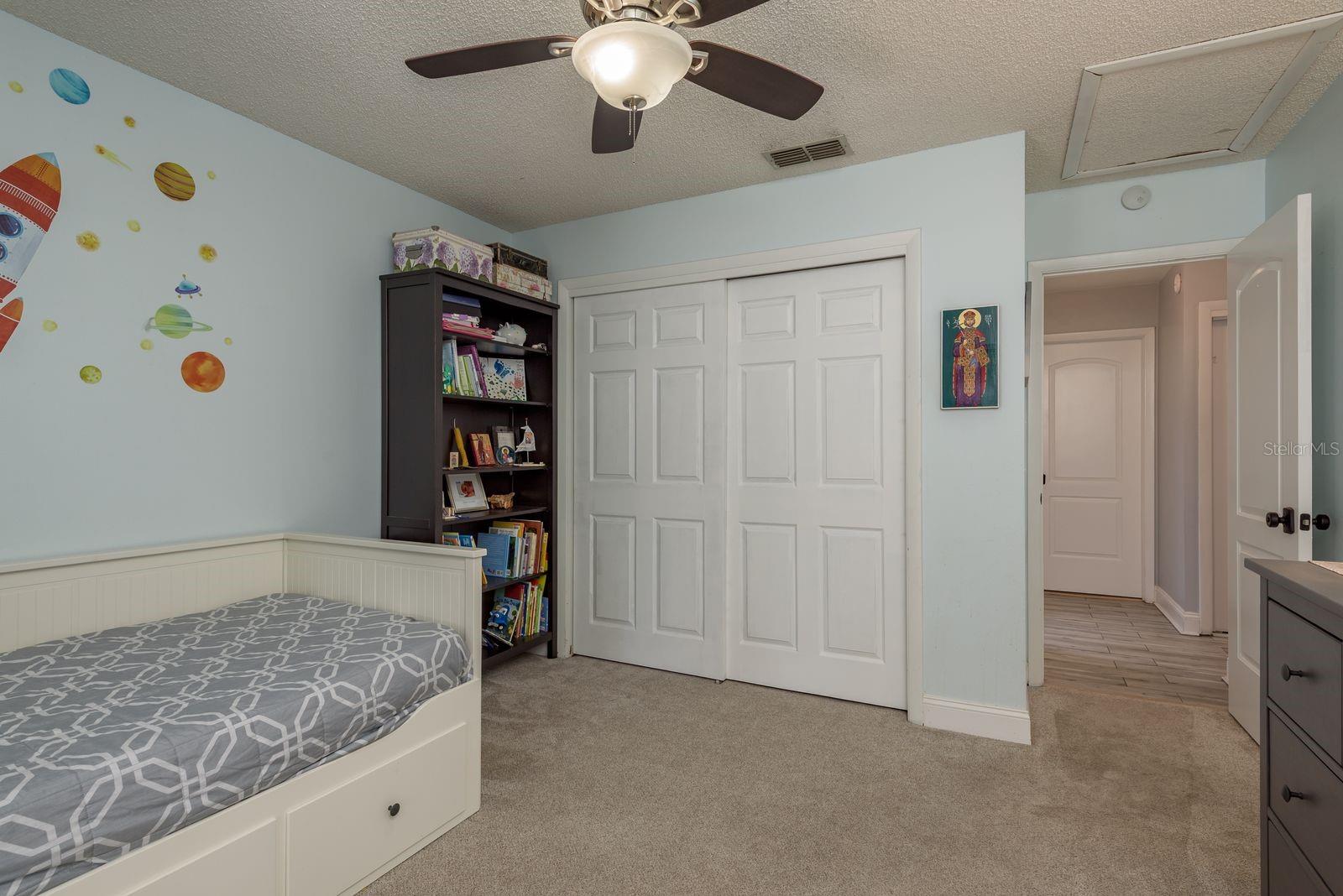 LAKE VALENCIA UNIT ONE - Residential