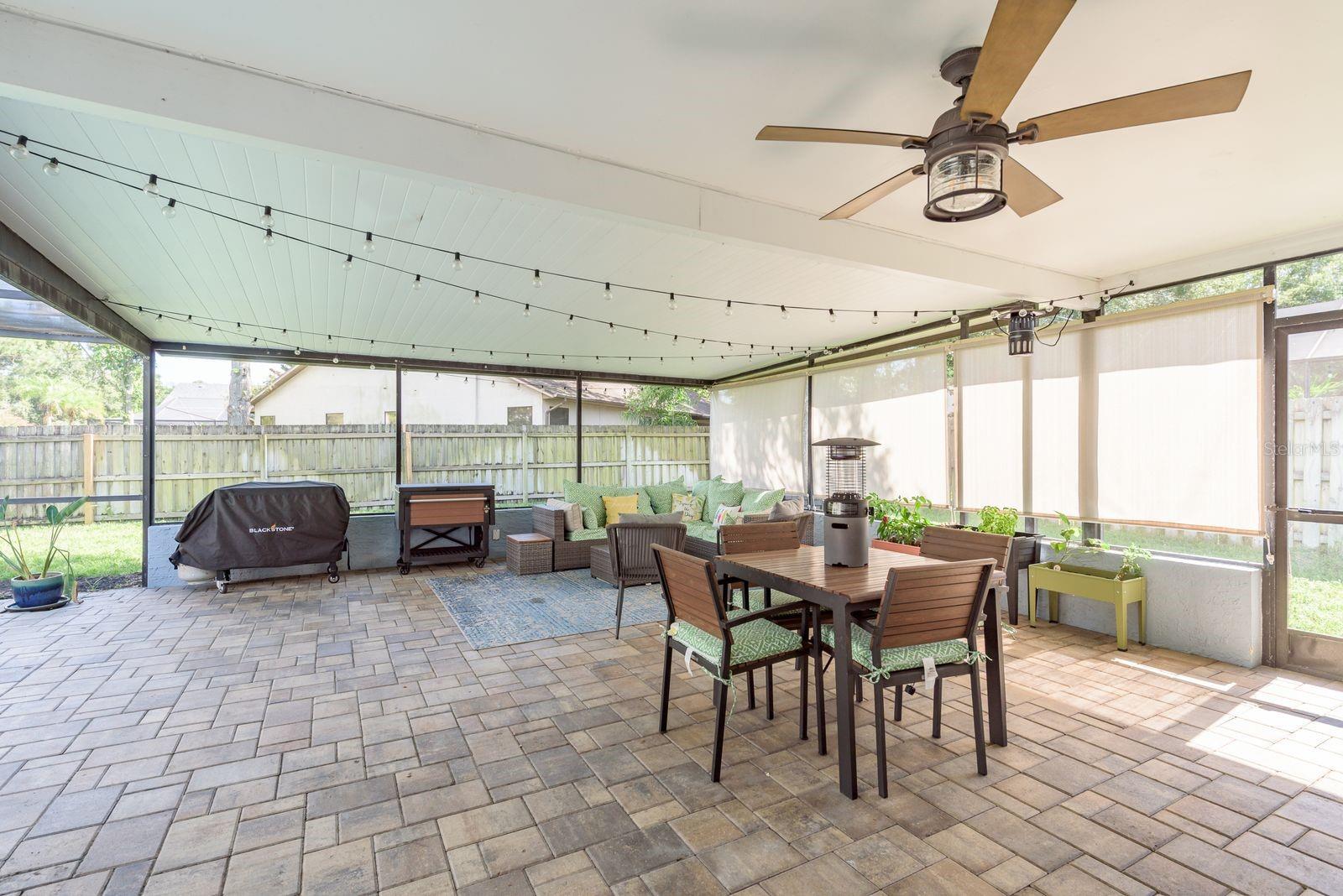 LAKE VALENCIA UNIT ONE - Residential