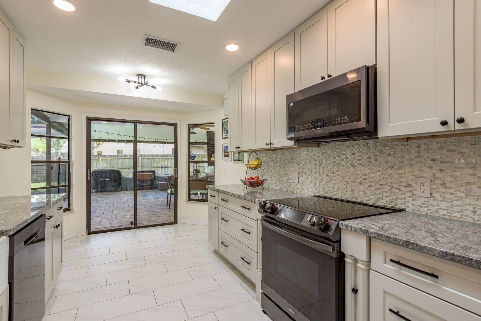 LAKE VALENCIA UNIT ONE - Residential