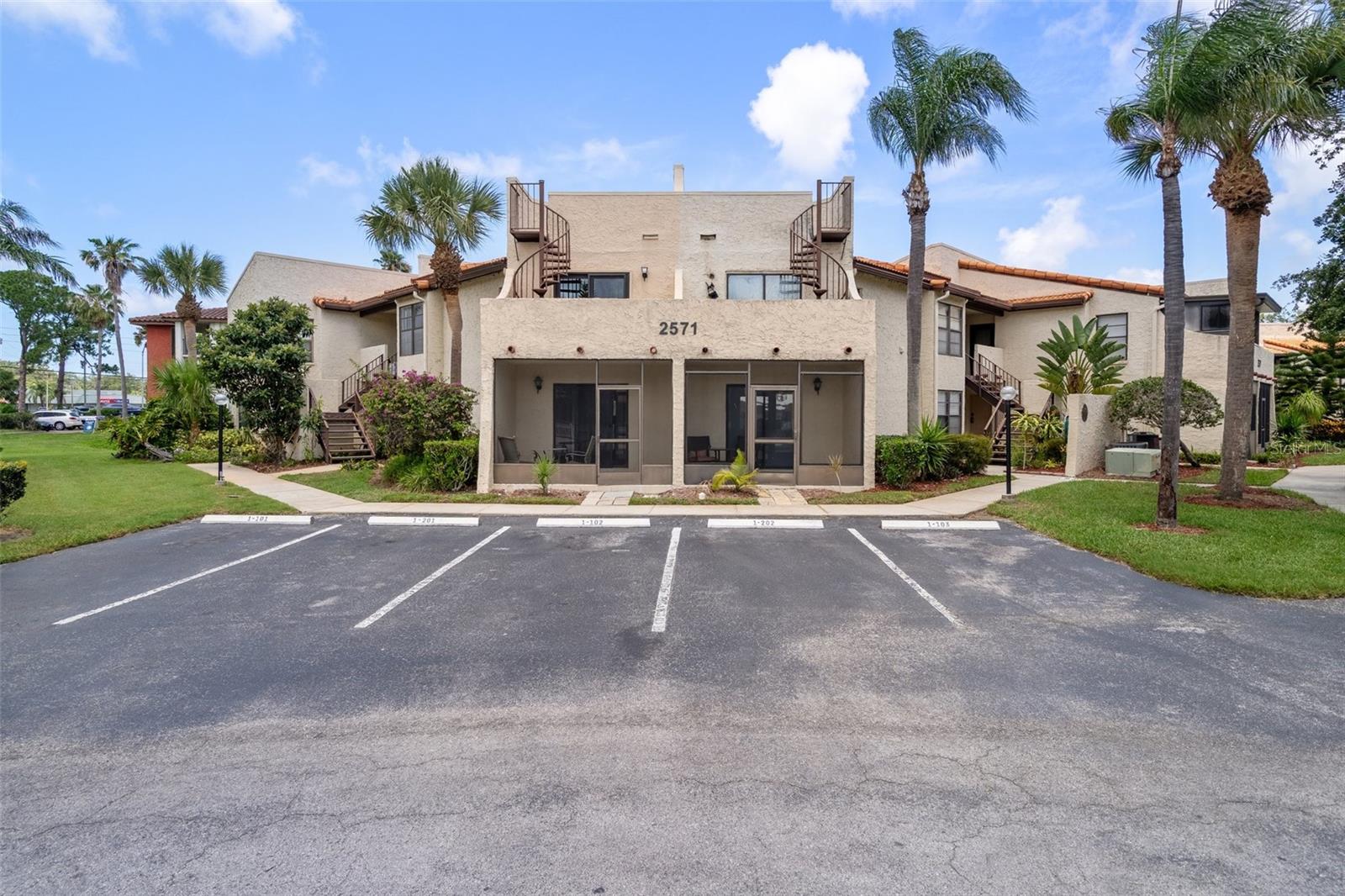 LAKE TARPON VILLAS CONDO - Residential Lease