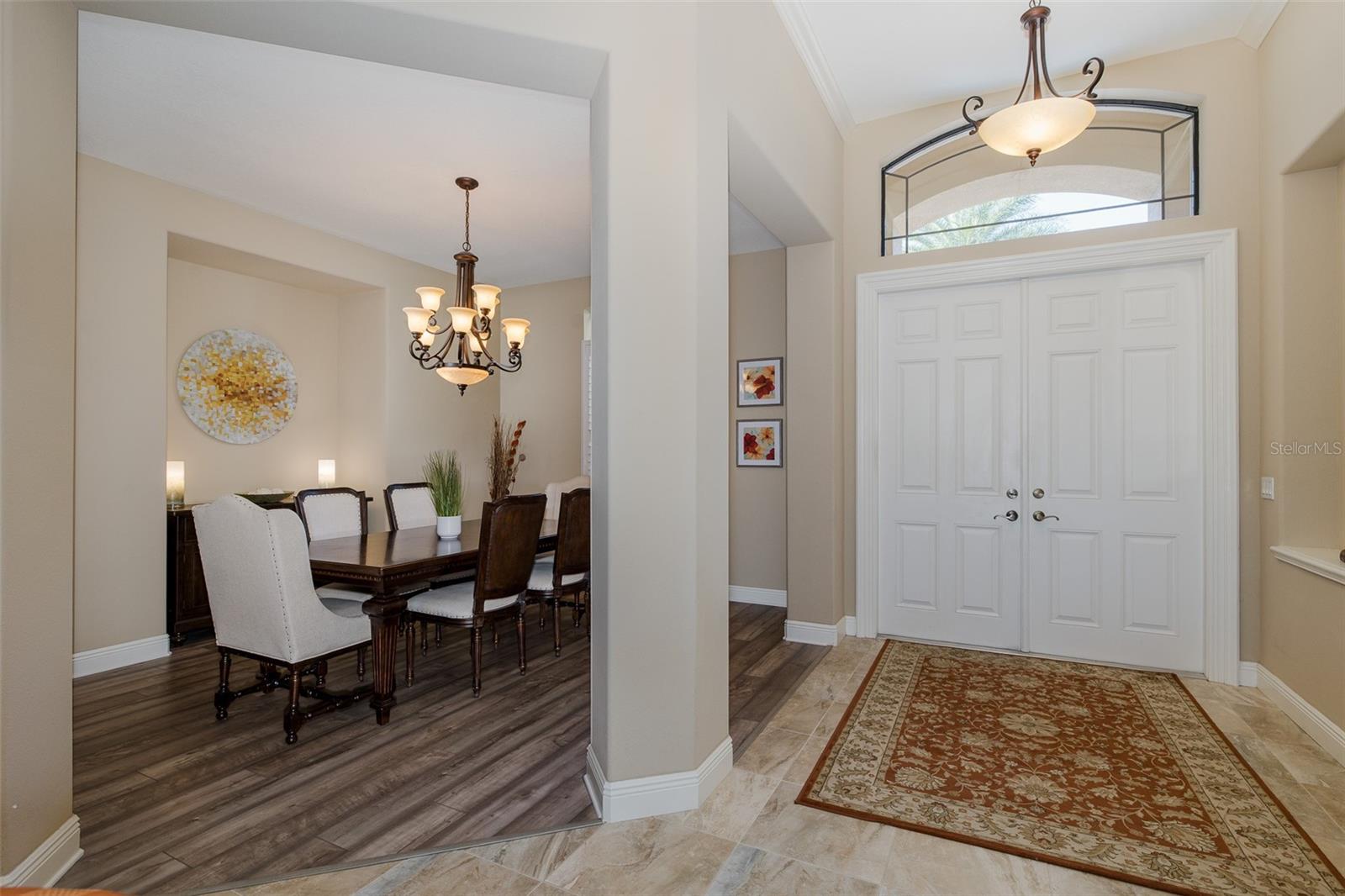 CHAMPIONS CLUB - Residential