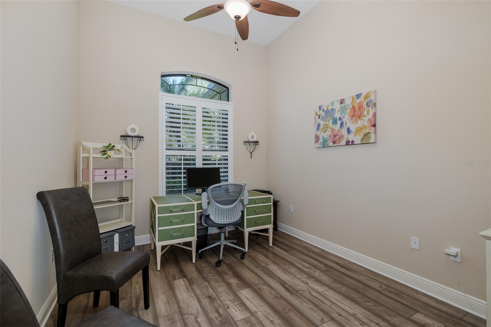 CHAMPIONS CLUB - Residential