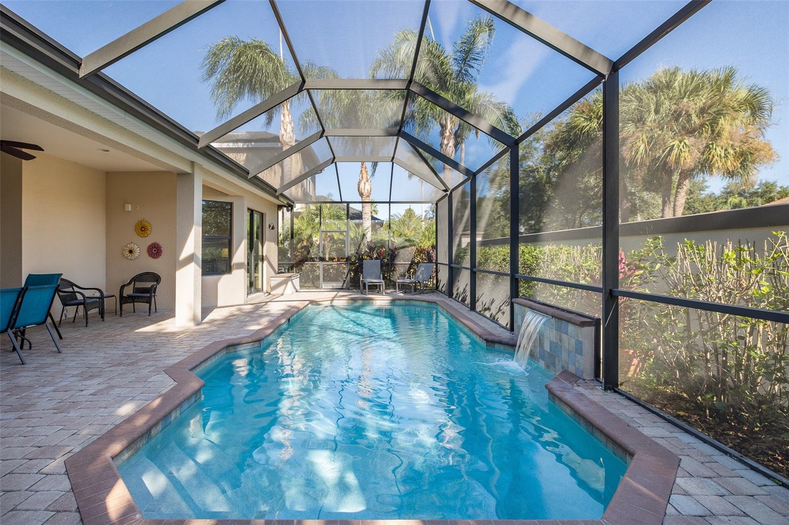 CHAMPIONS CLUB - Residential