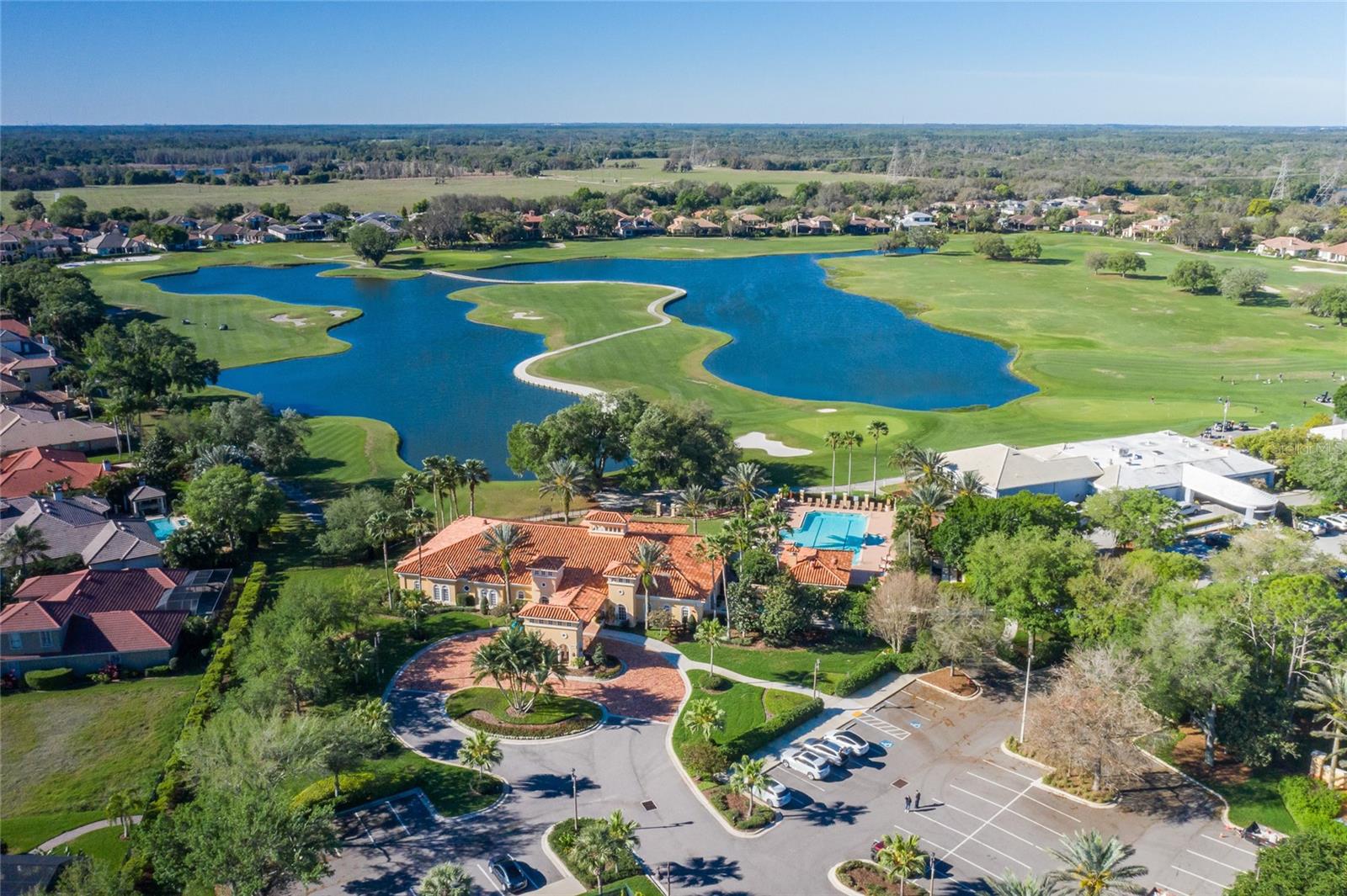 CHAMPIONS CLUB - Residential