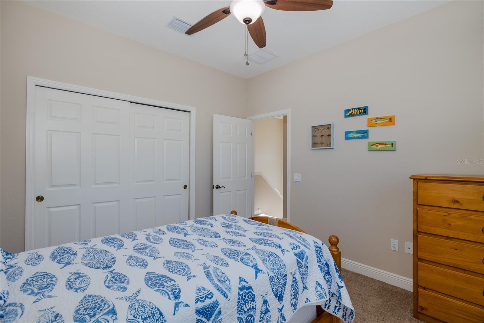 CHAMPIONS CLUB - Residential