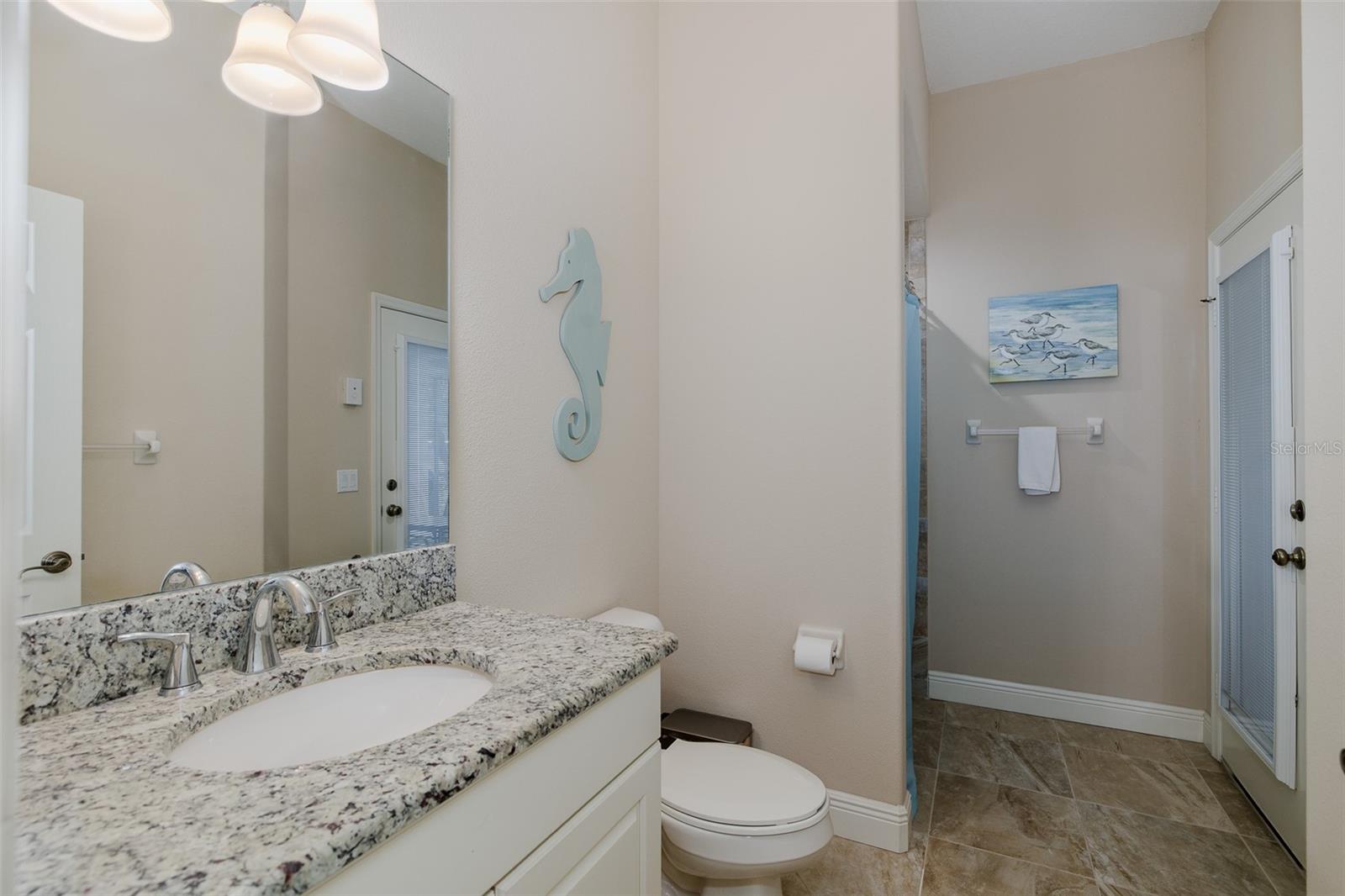 CHAMPIONS CLUB - Residential