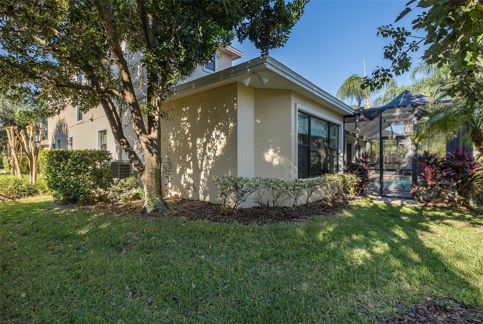 CHAMPIONS CLUB - Residential