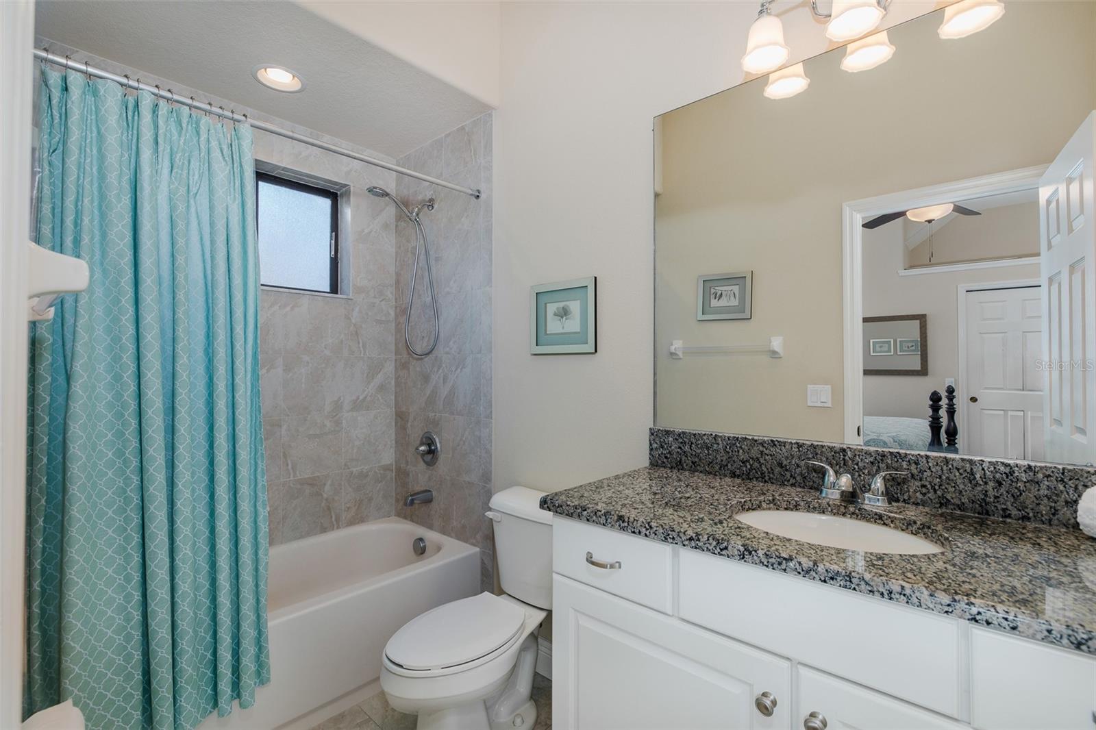 CHAMPIONS CLUB - Residential