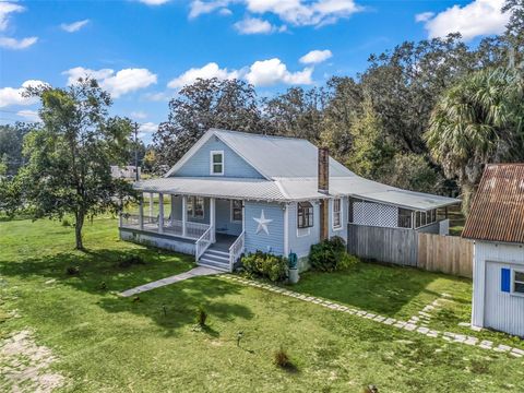 Photo of 10487 SE Highway 42, Summerfield, FL 34491 (MLS # G5110697)
