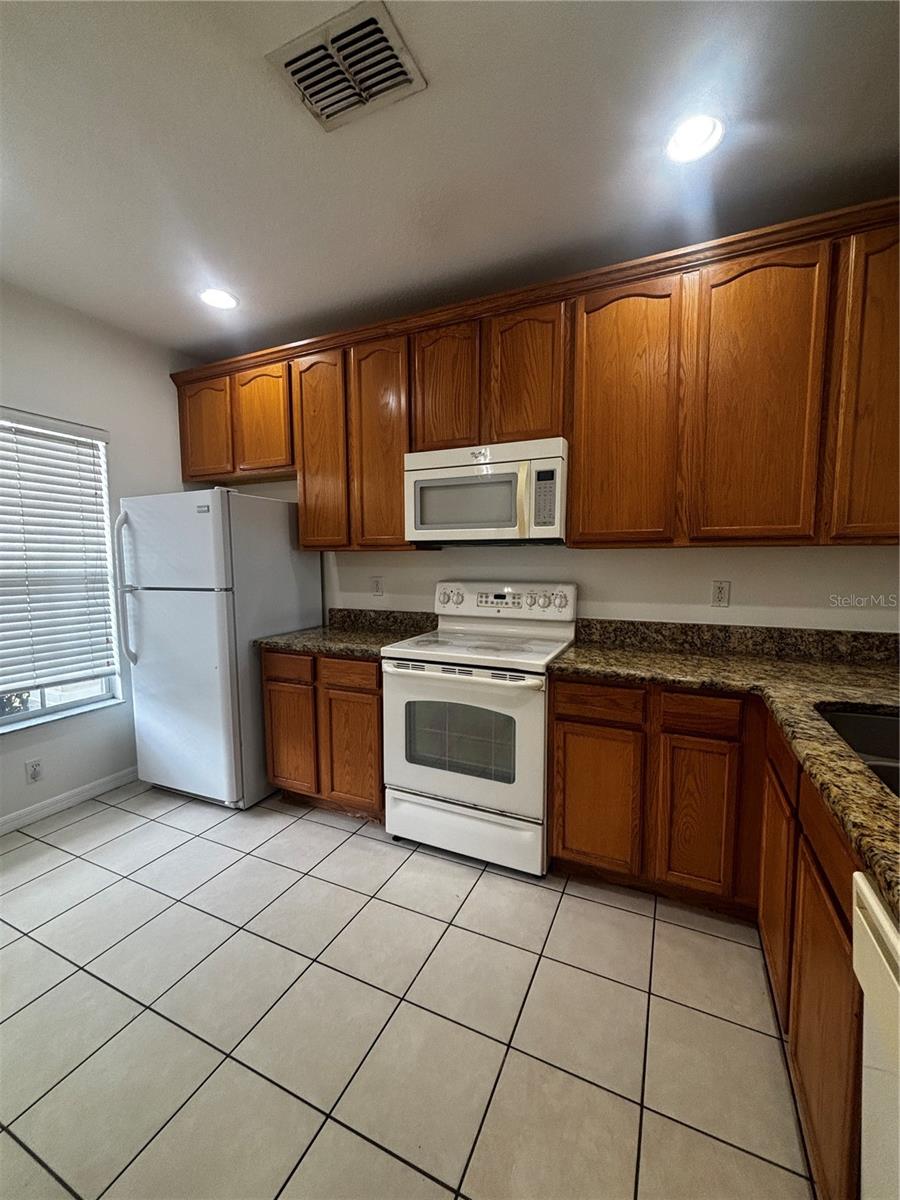 SAVANNAH PINES CONDO - Residential Lease