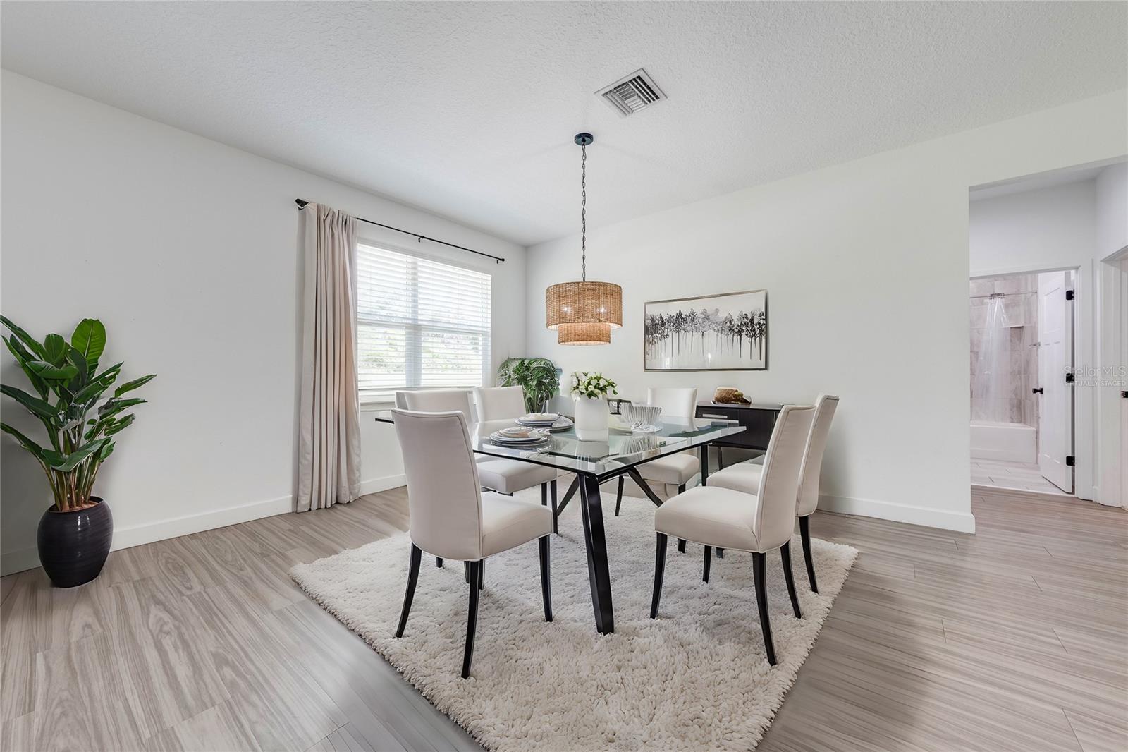 BREEZY PINES - Residential