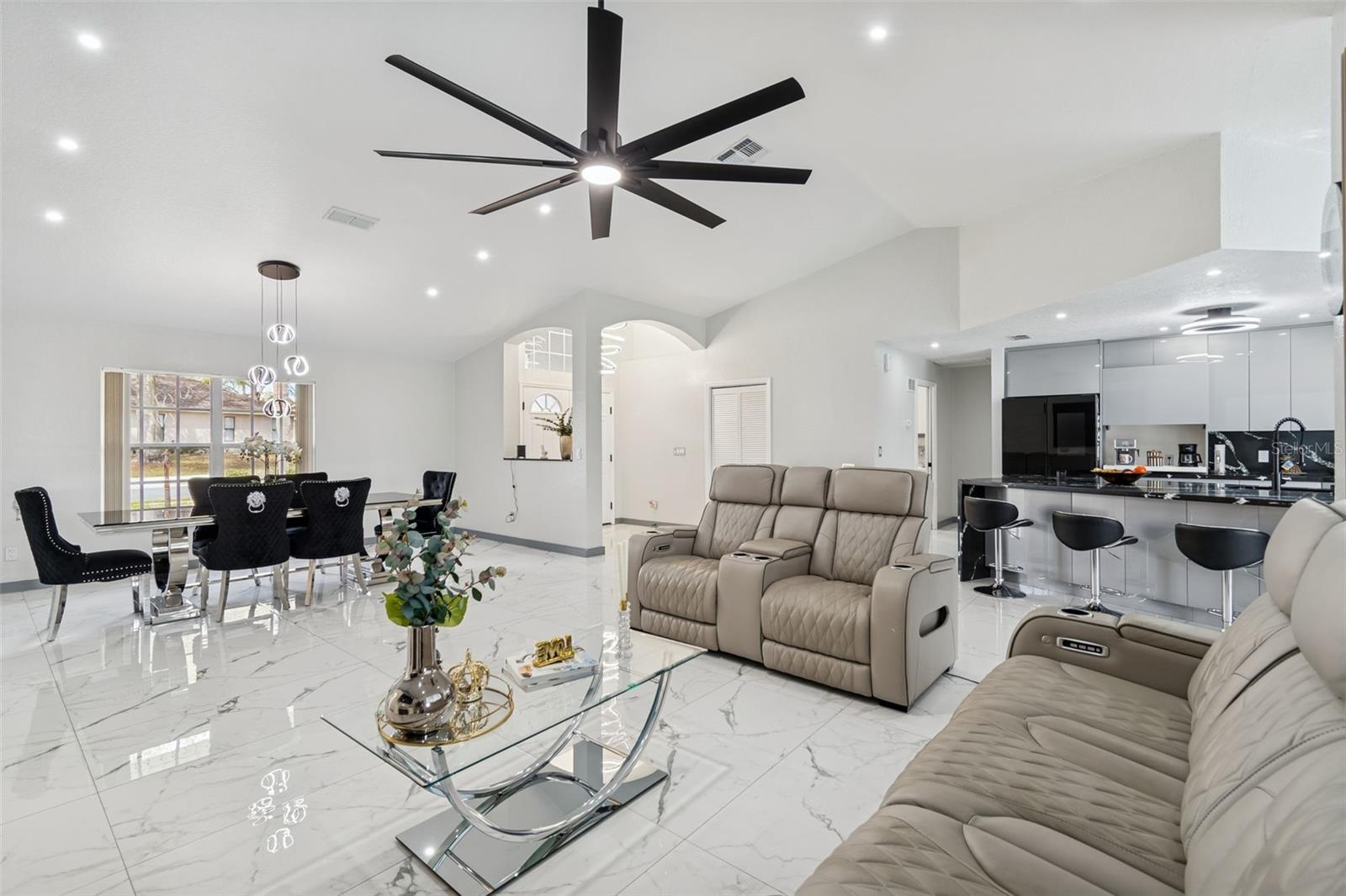 LINKS AT SEVEN HILLS - Residential Lease