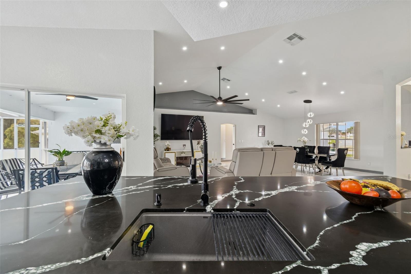 LINKS AT SEVEN HILLS - Residential Lease