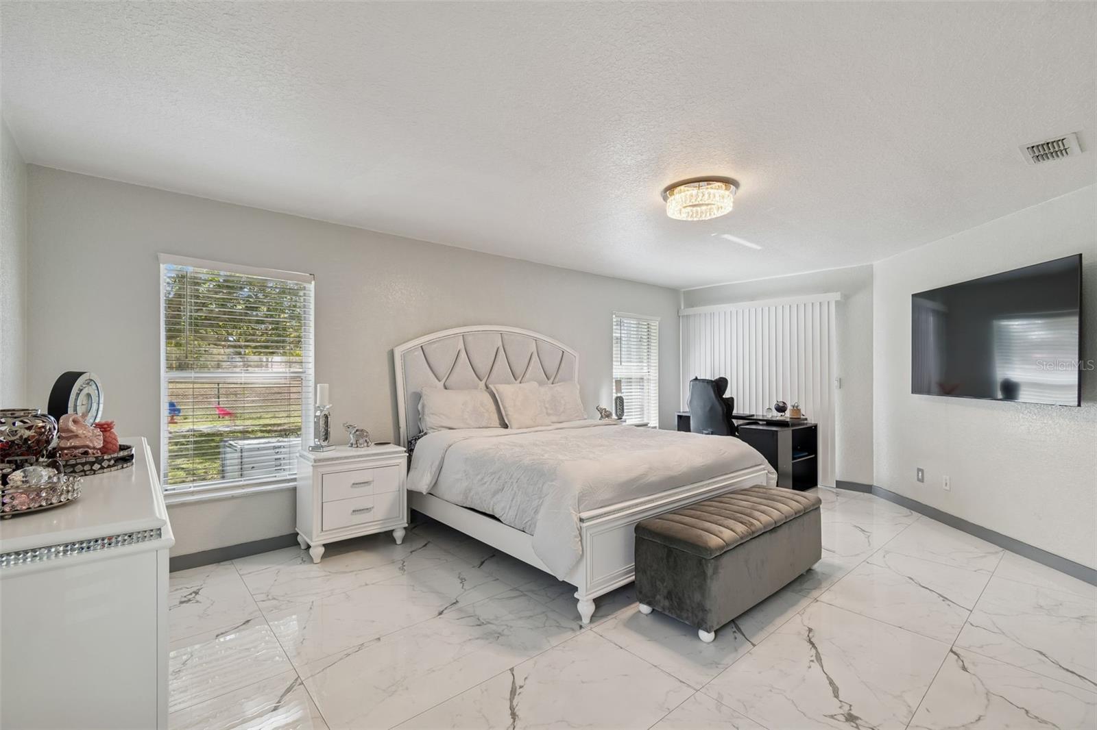 LINKS AT SEVEN HILLS - Residential Lease