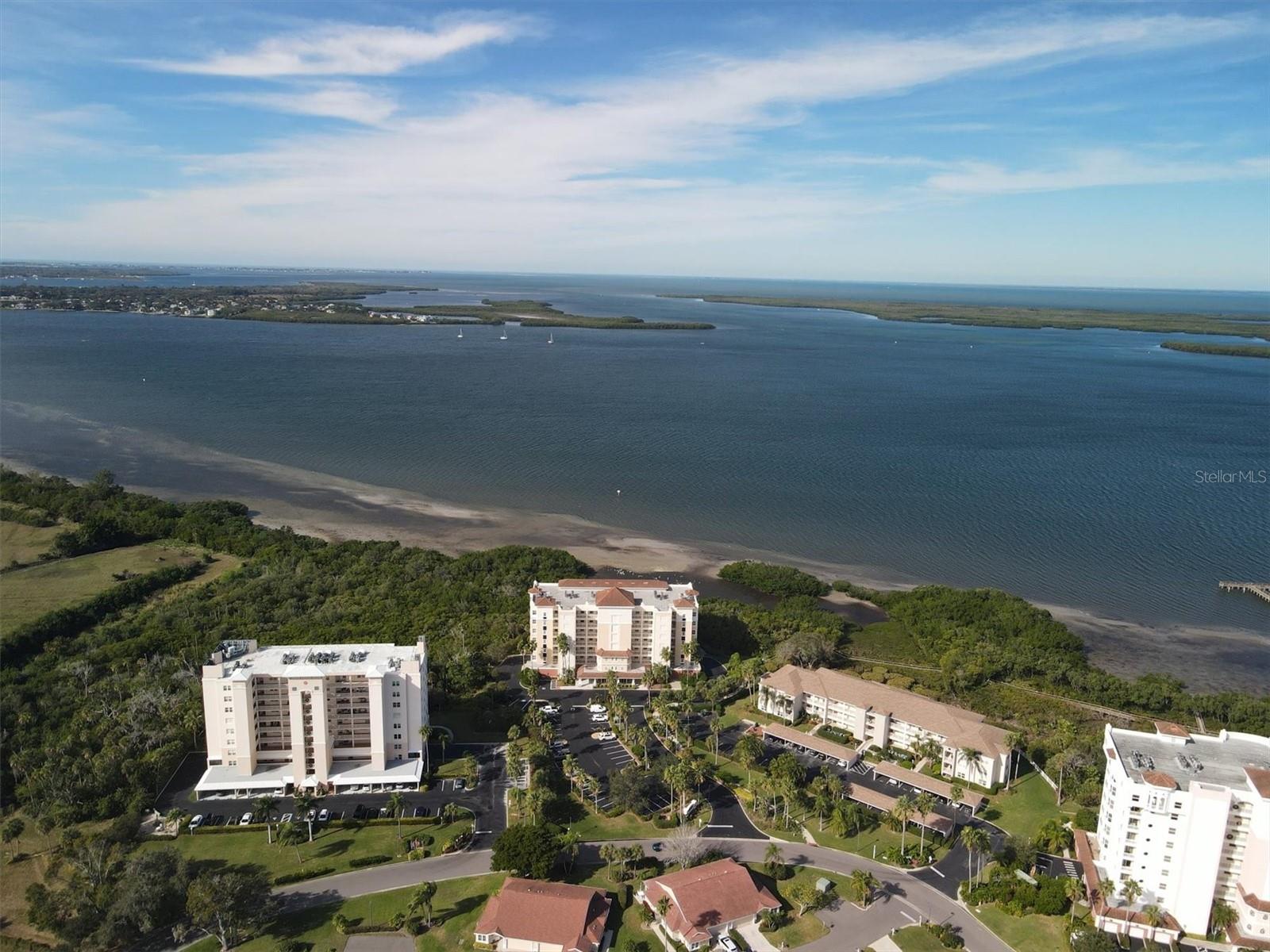 BAY POINTE - Residential