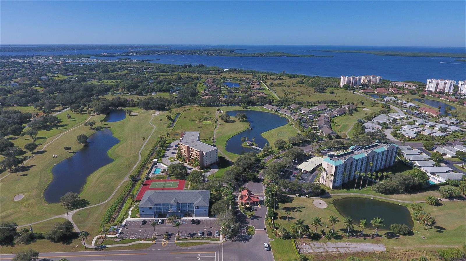 BAY POINTE - Residential