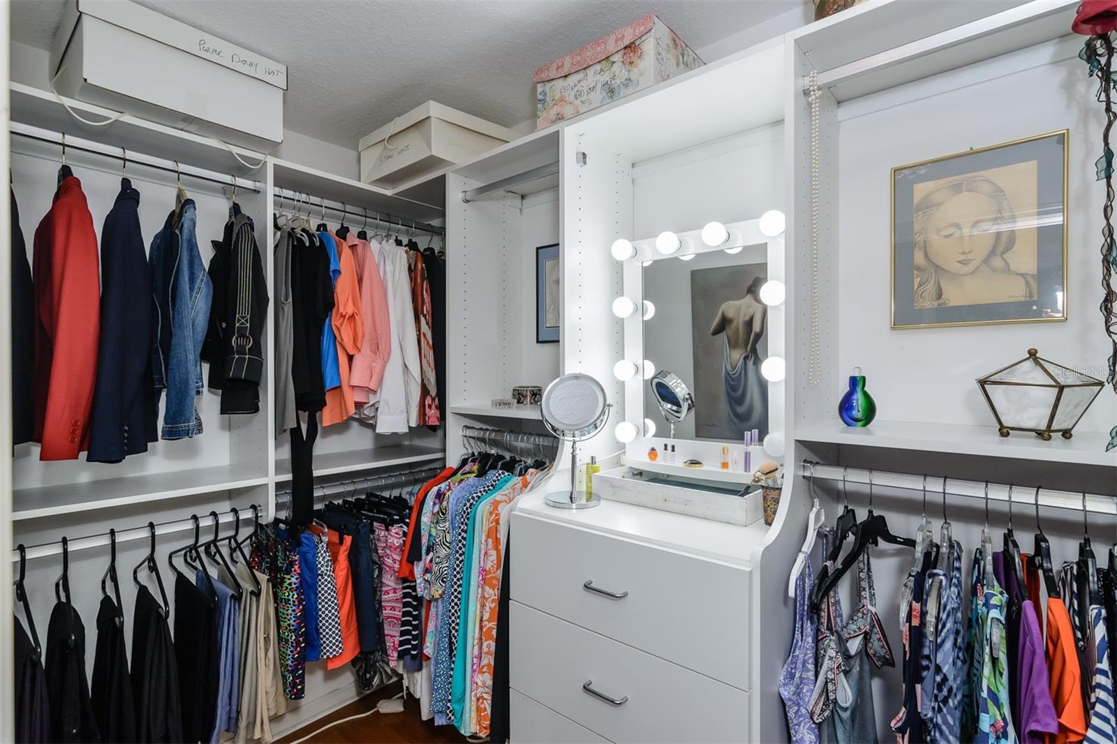 WESTCHESTER LAKE TWNHMS - Residential