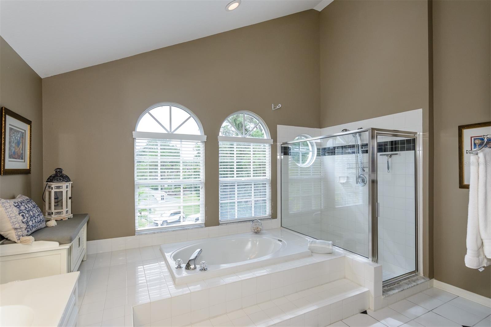 WESTCHESTER LAKE TWNHMS - Residential