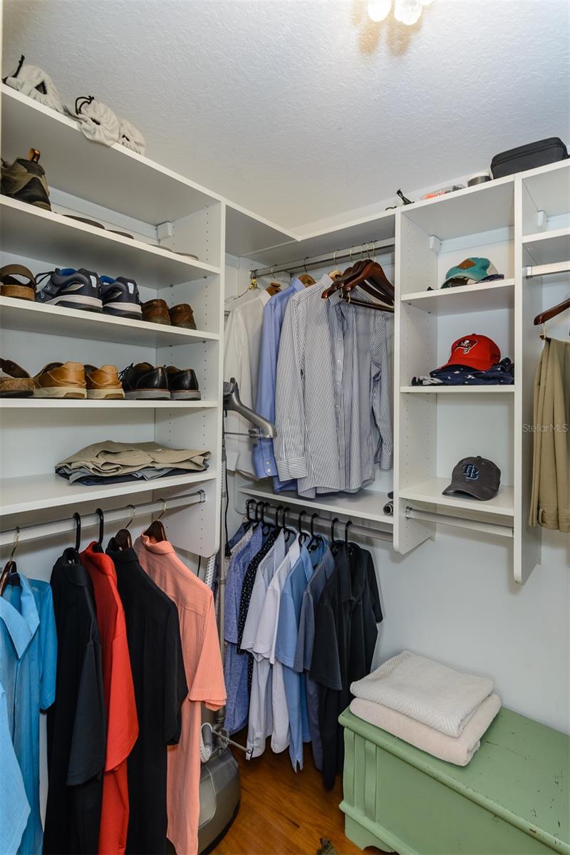 WESTCHESTER LAKE TWNHMS - Residential