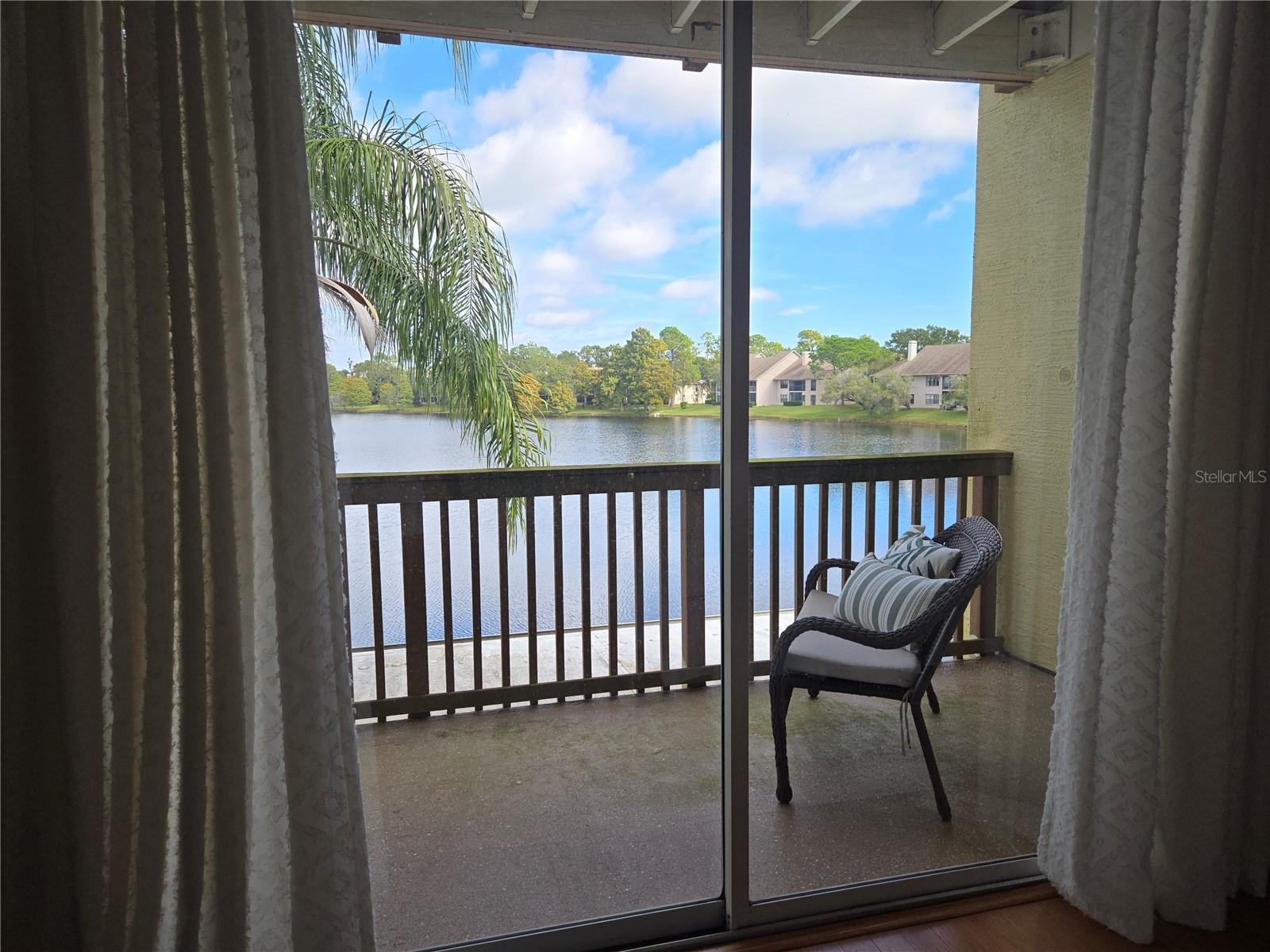 WESTCHESTER LAKE TWNHMS - Residential