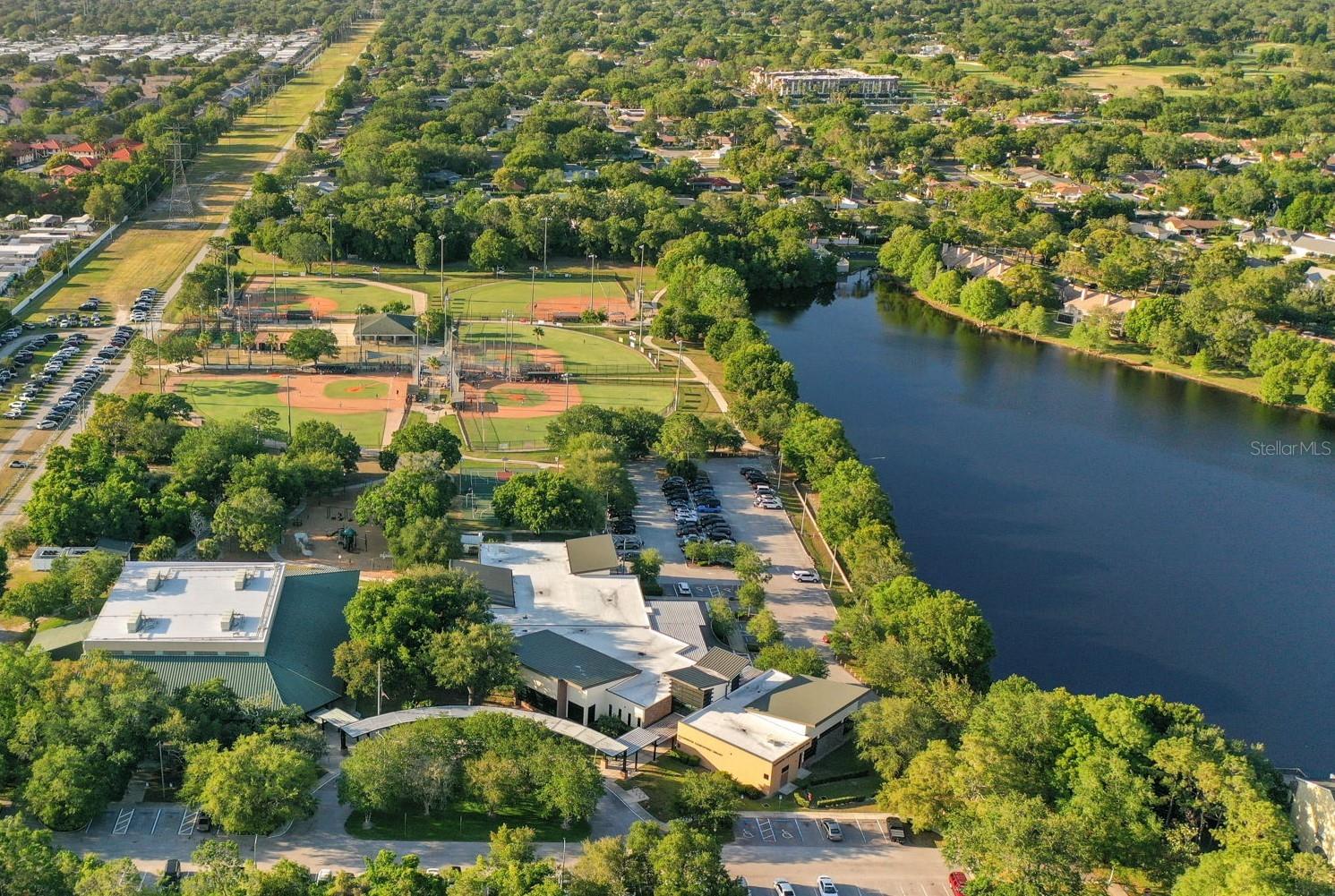 WESTCHESTER LAKE TWNHMS - Residential