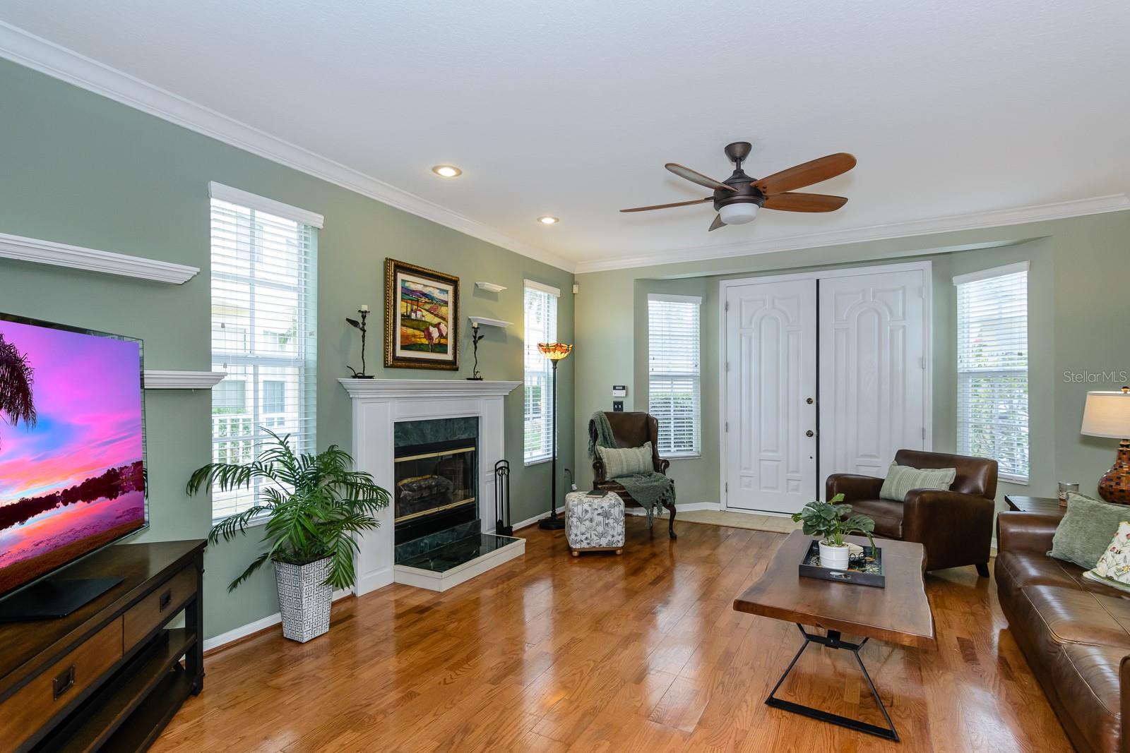 WESTCHESTER LAKE TWNHMS - Residential